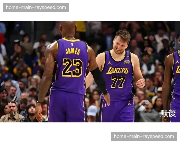 东契奇三双，独行侠大胜爵士锁定西南赛区头名